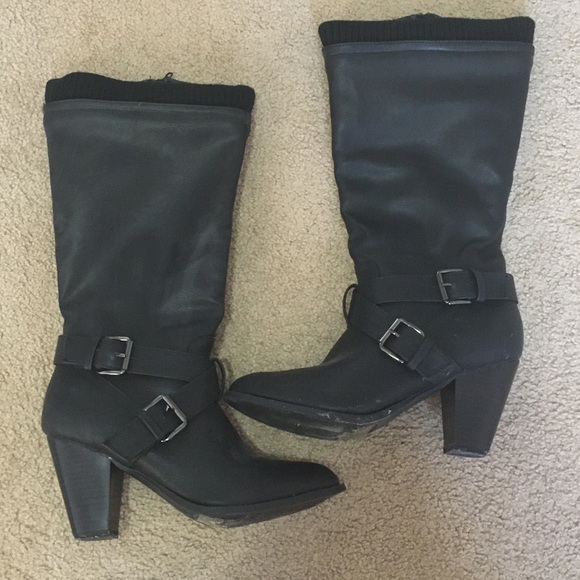 Black boots😍 - Picture 2 of 3